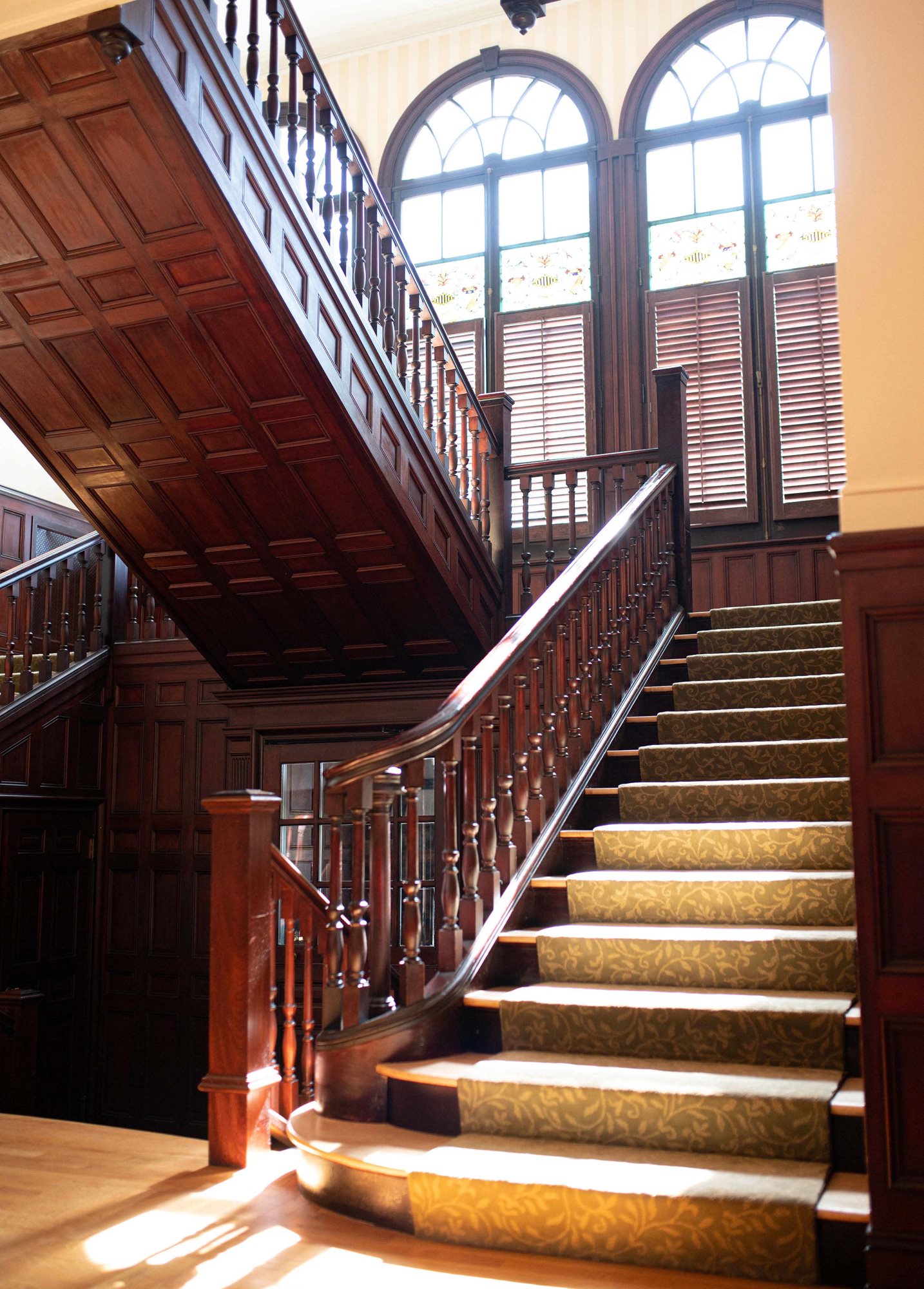 SGP5_-_Main_Stairwell